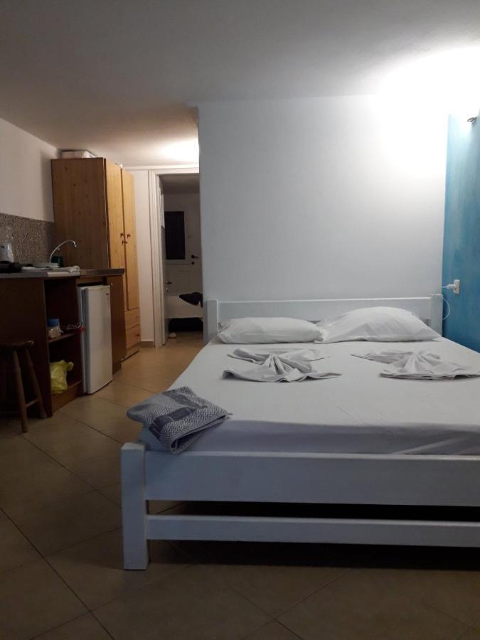 Studios Sofia Dream Agia Anna  外观 照片